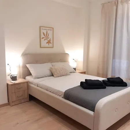 Apartment 3 Bedroom Luxury Living Piraeus