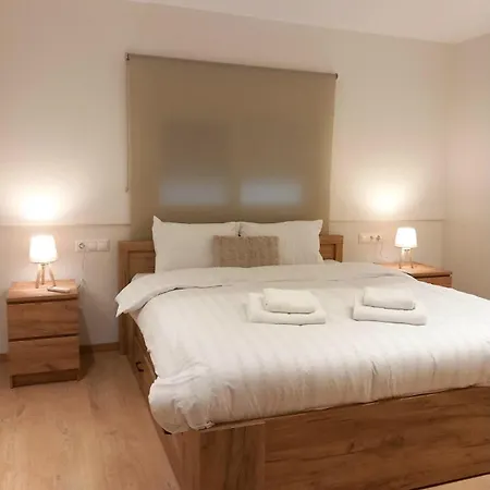 Apartment 3 Bedroom Luxury Living *